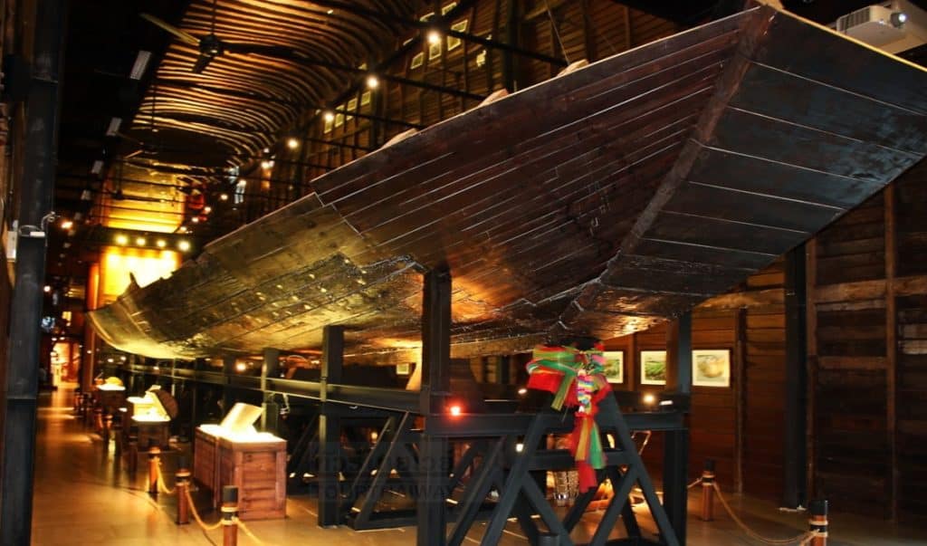 Wooden Boat Discovered, Siriraj Bimuksthan Museum, Bangkok